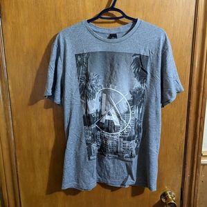 Urban Heritage Graphic T-Shirt, Gray/White, XL